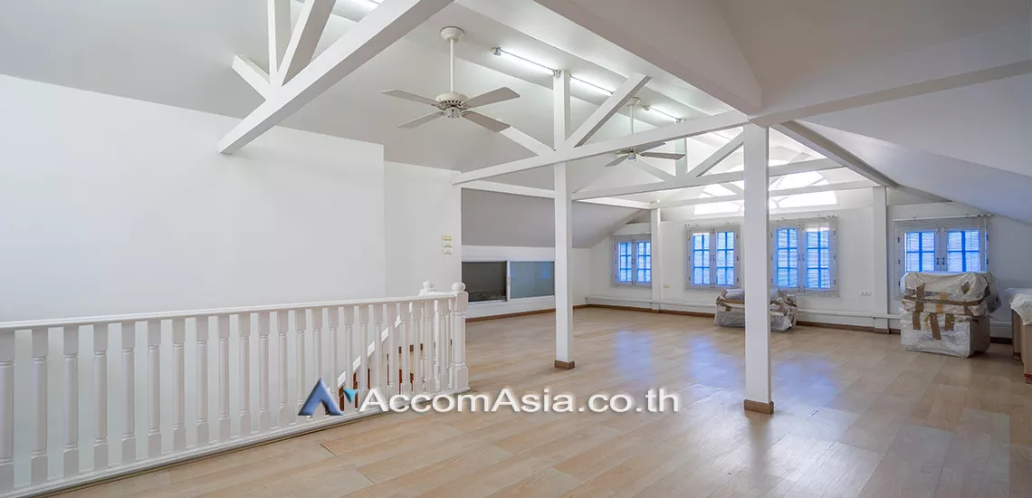15  6 br House For Rent in sukhumvit ,Bangkok BTS Phrom Phong AA12522