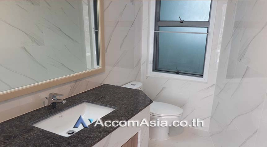 25  4 br Apartment For Rent in Sukhumvit ,Bangkok BTS Asok - MRT Sukhumvit at Newly renovated modern style living place AA12544