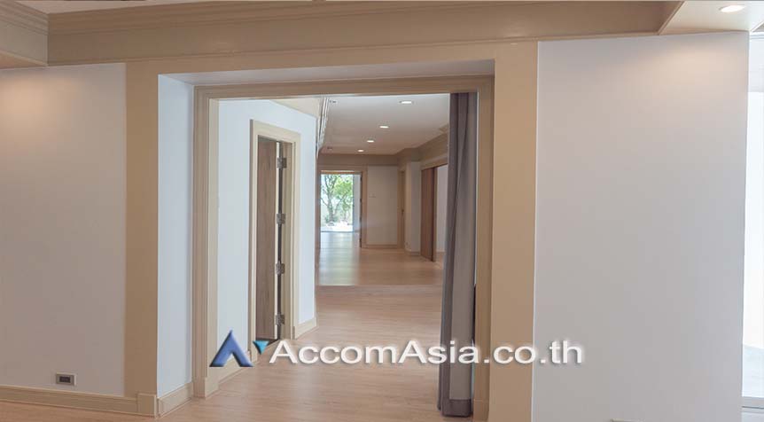 18  4 br Apartment For Rent in Sukhumvit ,Bangkok BTS Asok - MRT Sukhumvit at Newly renovated modern style living place AA12544