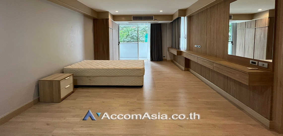 12  4 br Apartment For Rent in Sukhumvit ,Bangkok BTS Asok - MRT Sukhumvit at Newly renovated modern style living place AA12544