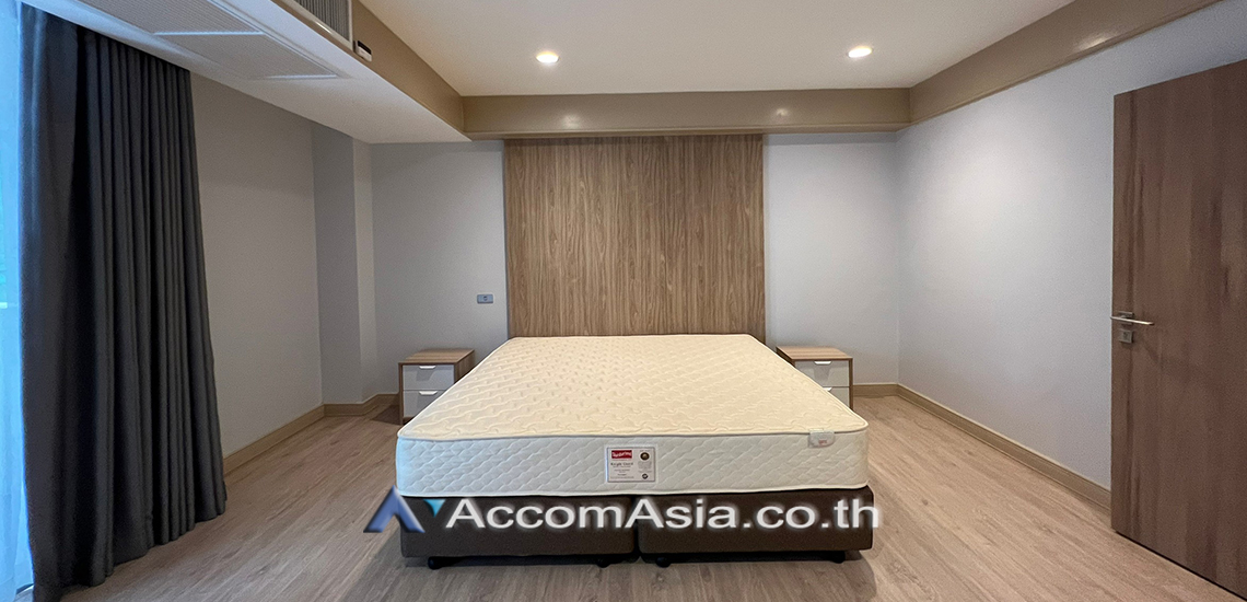 15  4 br Apartment For Rent in Sukhumvit ,Bangkok BTS Asok - MRT Sukhumvit at Newly renovated modern style living place AA12544