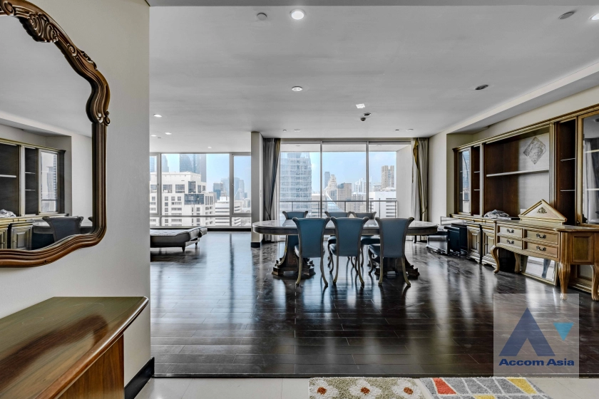 5  3 br Condominium For Rent in Ploenchit ,Bangkok BTS Chitlom at The Park Chidlom AA12548