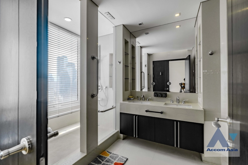 10  3 br Condominium For Rent in Ploenchit ,Bangkok BTS Chitlom at The Park Chidlom AA12548