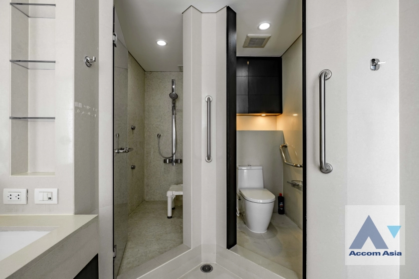 11  3 br Condominium For Rent in Ploenchit ,Bangkok BTS Chitlom at The Park Chidlom AA12548