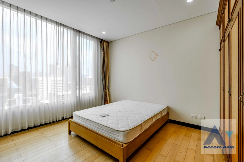 17  3 br Condominium For Rent in Ploenchit ,Bangkok BTS Chitlom at The Park Chidlom AA12548