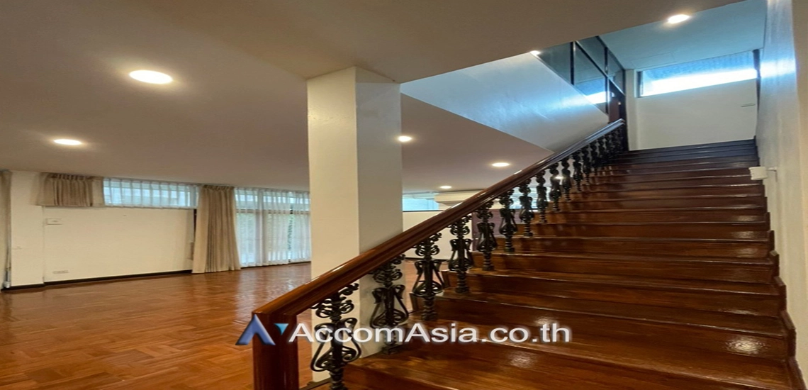 8  3 br House For Rent in Sukhumvit ,Bangkok BTS Nana AA12557