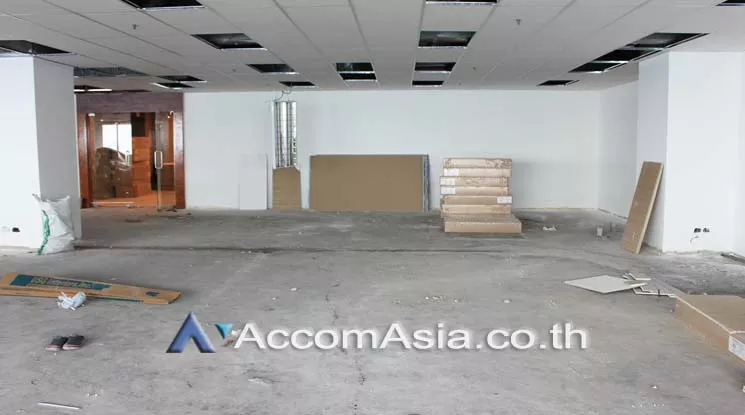  2  Office Space For Rent in Ratchadaphisek ,Bangkok MRT Phetchaburi at Italthai tower AA12591