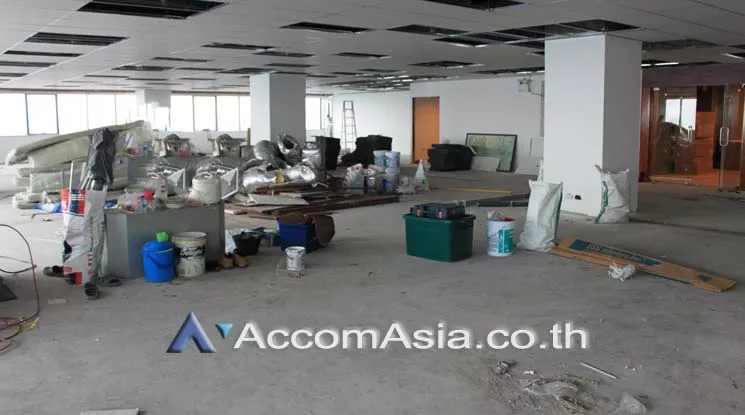  1  Office Space For Rent in Ratchadaphisek ,Bangkok MRT Phetchaburi at Italthai tower AA12591