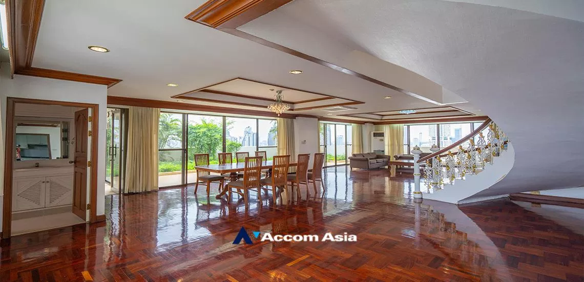 unitHuge Terrace, Duplex Condo, Penthouse, Pet friendly |  4 Bedrooms  Apartment For Rent in Sukhumvit, Bangkok  near BTS Phrom Phong (AA12625)