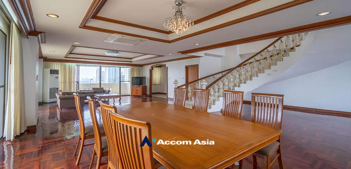 8  4 br Apartment For Rent in Sukhumvit ,Bangkok BTS Phrom Phong at Pet friendly - High rise Apartment in Phrom Phong AA12625