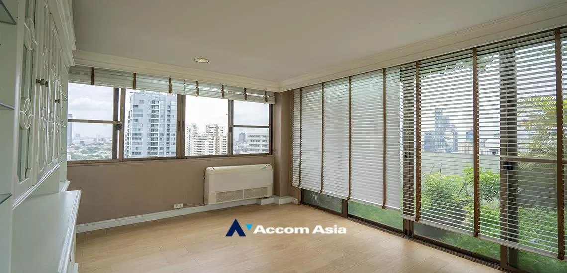 11  4 br Apartment For Rent in Sukhumvit ,Bangkok BTS Phrom Phong at Pet friendly - High rise Apartment in Phrom Phong AA12625