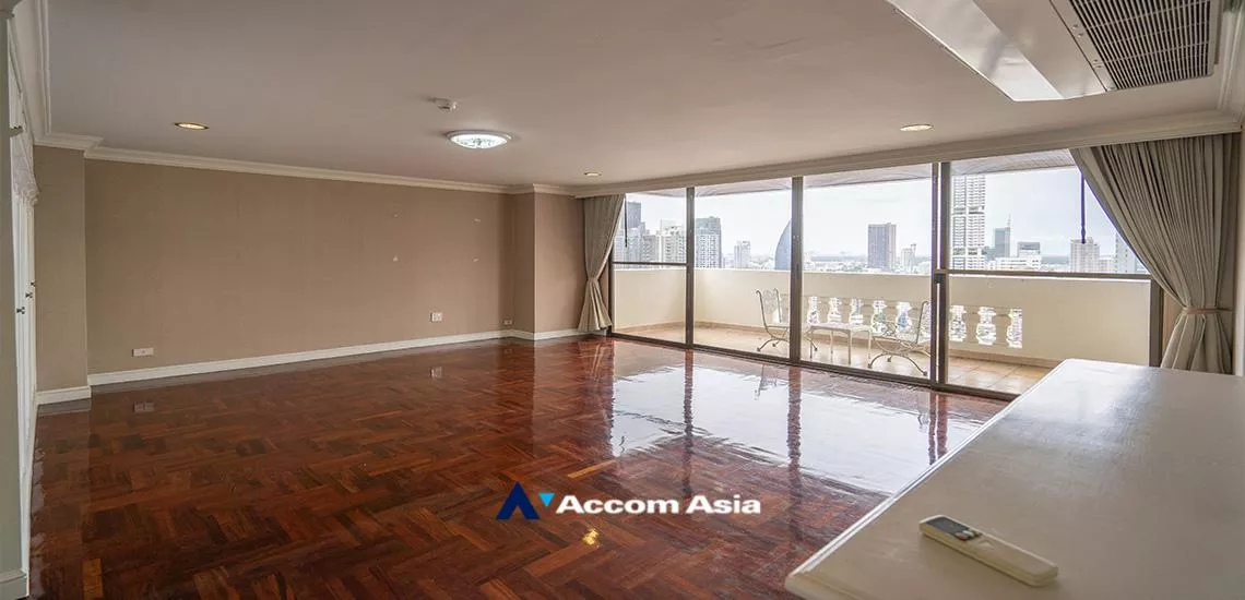 16  4 br Apartment For Rent in Sukhumvit ,Bangkok BTS Phrom Phong at Pet friendly - High rise Apartment in Phrom Phong AA12625