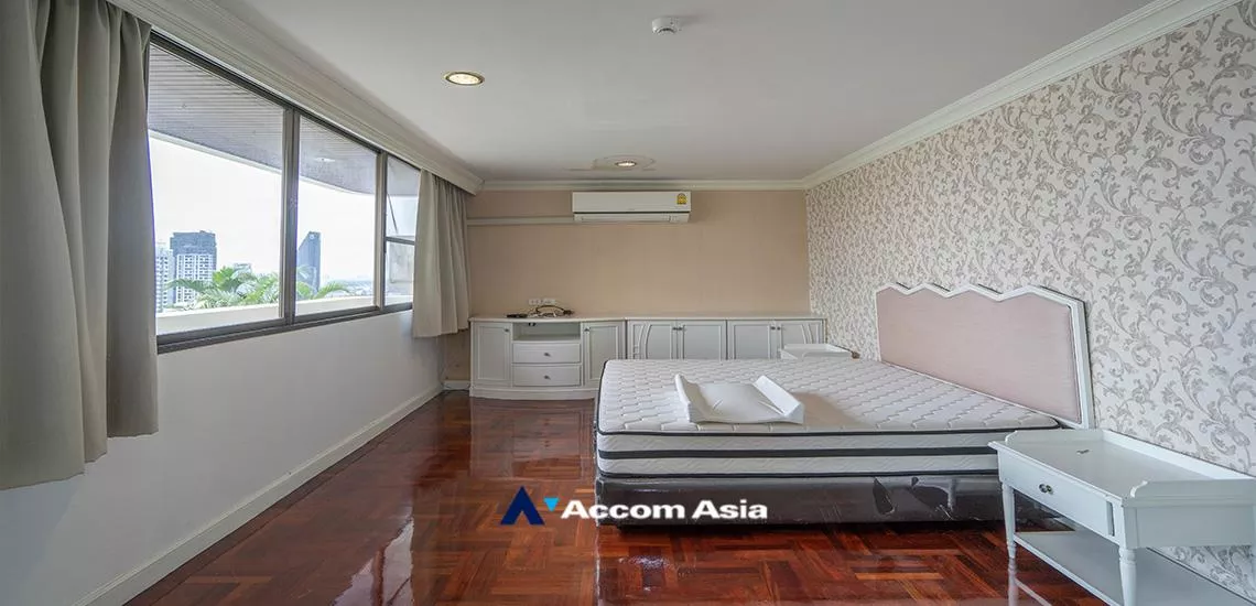 20  4 br Apartment For Rent in Sukhumvit ,Bangkok BTS Phrom Phong at Pet friendly - High rise Apartment AA12625