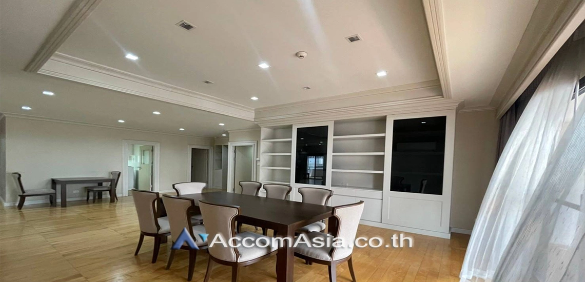 unit 3 Bedrooms  Condominium For Rent in Sukhumvit, Bangkok  near BTS Nana (AA12630)