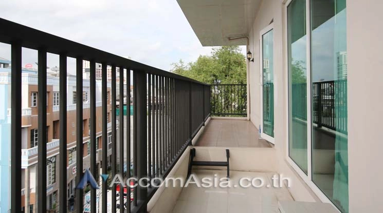 12  3 br Apartment For Rent in Sukhumvit ,Bangkok BTS Ekkamai at Spacious Unique AA12632