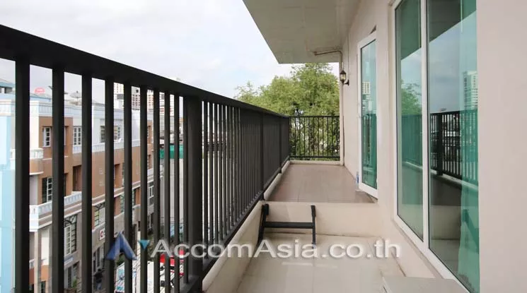 12  3 br Apartment For Rent in Sukhumvit ,Bangkok BTS Ekkamai at Spacious Room AA12632