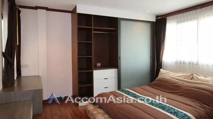 7  3 br Apartment For Rent in Sukhumvit ,Bangkok BTS Ekkamai at Spacious Room AA12632