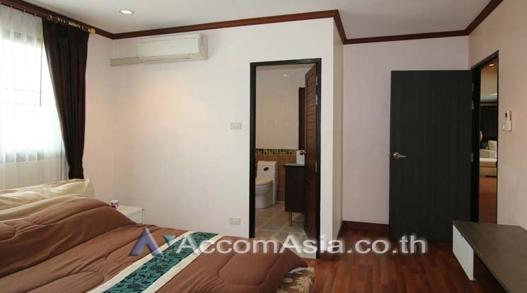 8  3 br Apartment For Rent in Sukhumvit ,Bangkok BTS Ekkamai at Spacious Unique AA12632
