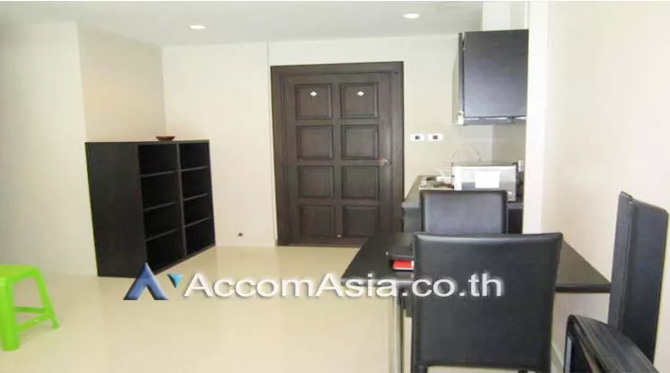  1 Bedroom  Condominium For Sale in ,   (AA12646)