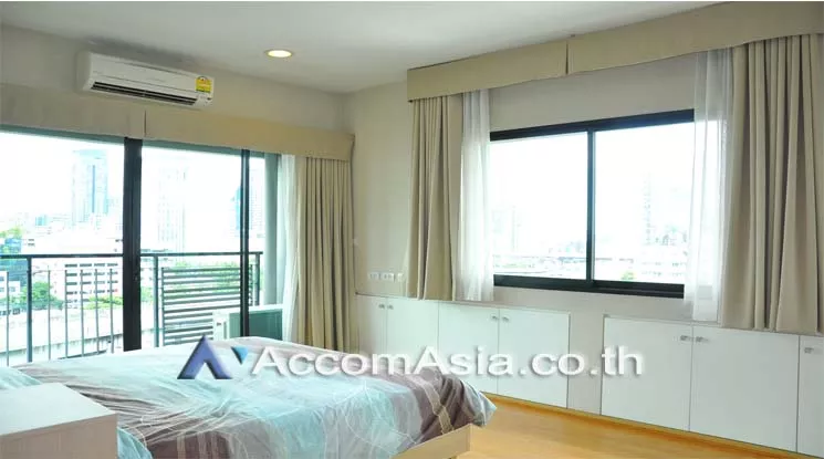 8  2 br Condominium For Rent in Ploenchit ,Bangkok BTS Ploenchit at Renova Residence AA12668