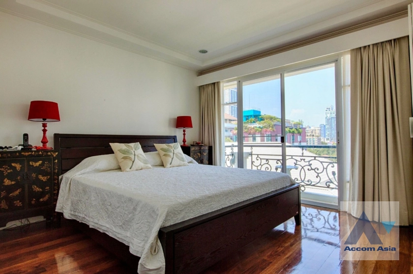 5  3 br Condominium For Sale in Sukhumvit ,Bangkok BTS Thong Lo at La Vie En Rose Place AA12681
