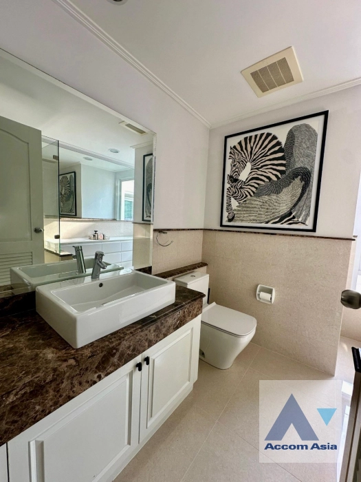 8  3 br Condominium For Sale in Sukhumvit ,Bangkok BTS Thong Lo at La Vie En Rose Place AA12681