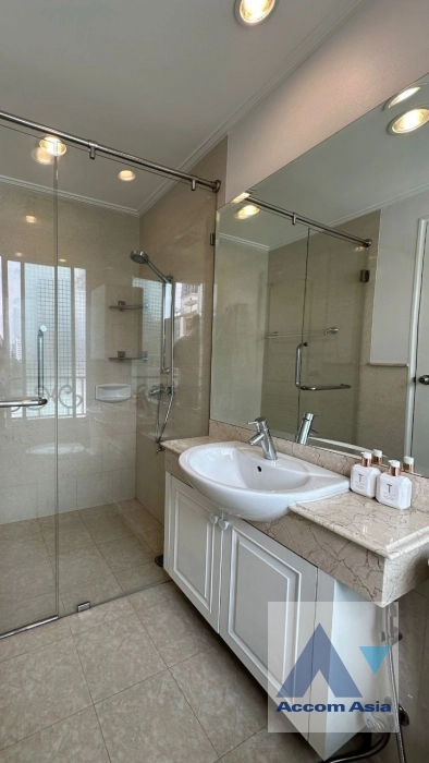 10  3 br Condominium For Sale in Sukhumvit ,Bangkok BTS Thong Lo at La Vie En Rose Place AA12681