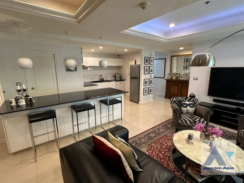 unit 3 Bedrooms  Condominium For Sale in Sukhumvit, Bangkok  near BTS Thong Lo (AA12681)