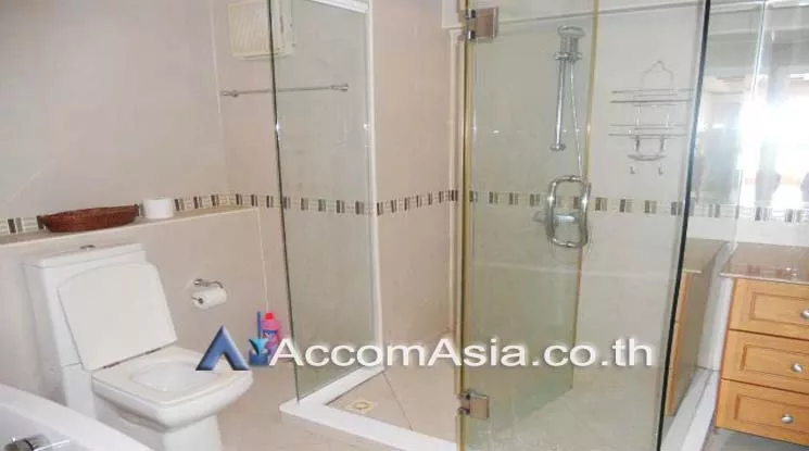 8  2 br Condominium For Sale in Pattaya ,Chon Buri  at SPECIAL CORNER UNIT - TOP FLOOR - SEA VIEWS AA12692
