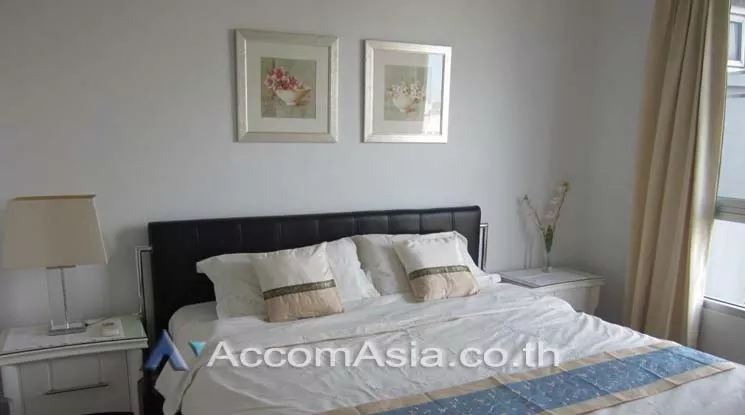 unit 1 Bedroom  Condominium For Rent in Sathorn, Bangkok  near MRT Khlong Toei (AA12699)