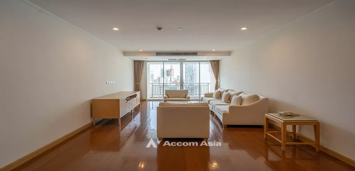  1  3 br Apartment For Rent in Sukhumvit ,Bangkok BTS Phrom Phong at Apartment with Top Facilities, Close to Emshere AA12700