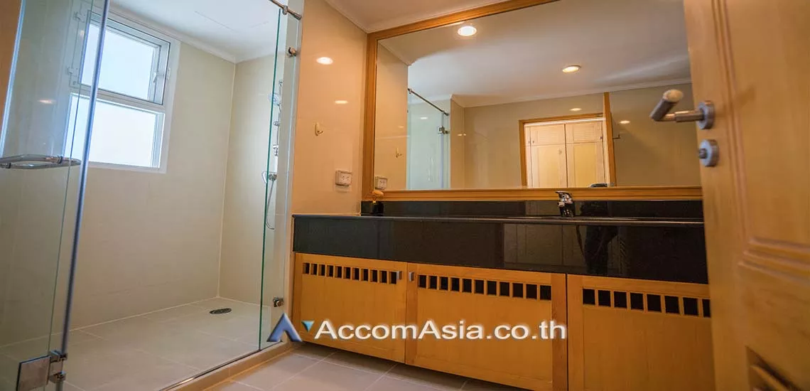 11  3 br Apartment For Rent in Sukhumvit ,Bangkok BTS Phrom Phong at High-quality facility AA12702
