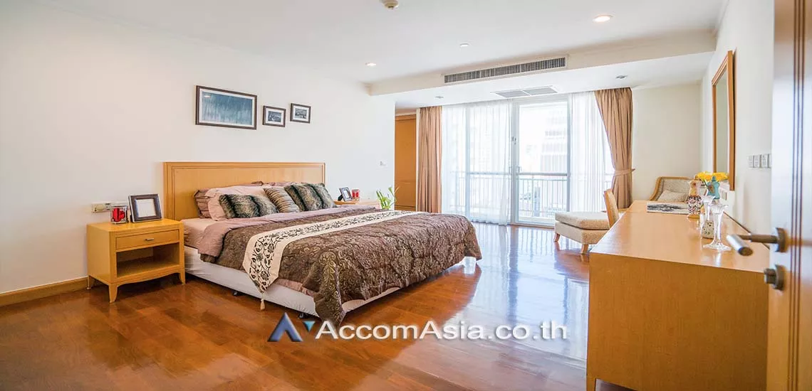 8  3 br Apartment For Rent in Sukhumvit ,Bangkok BTS Phrom Phong at Apartment with Top Facilities, Close to Emshere AA12702
