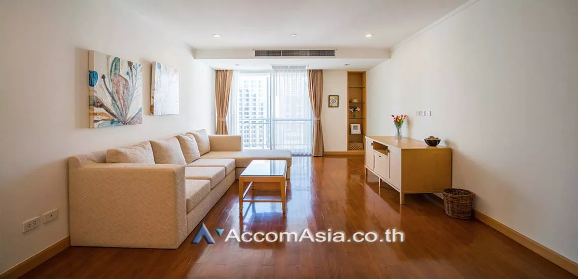  1  3 br Apartment For Rent in Sukhumvit ,Bangkok BTS Phrom Phong at Apartment with Top Facilities, Close to Emshere AA12702