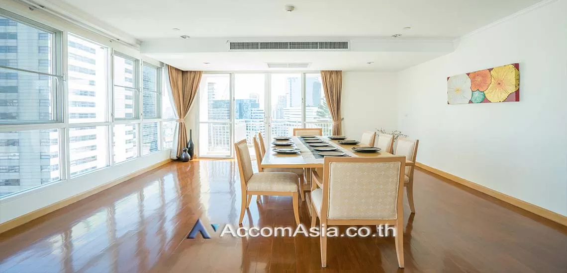 unitPet friendly |  3 Bedrooms  Apartment For Rent in Sukhumvit, Bangkok  near BTS Phrom Phong (AA12702)