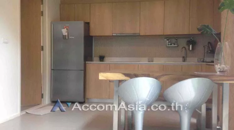  2 Bedrooms  Condominium For Rent & Sale in Ploenchit, Bangkok  near BTS Ploenchit (AA12716)