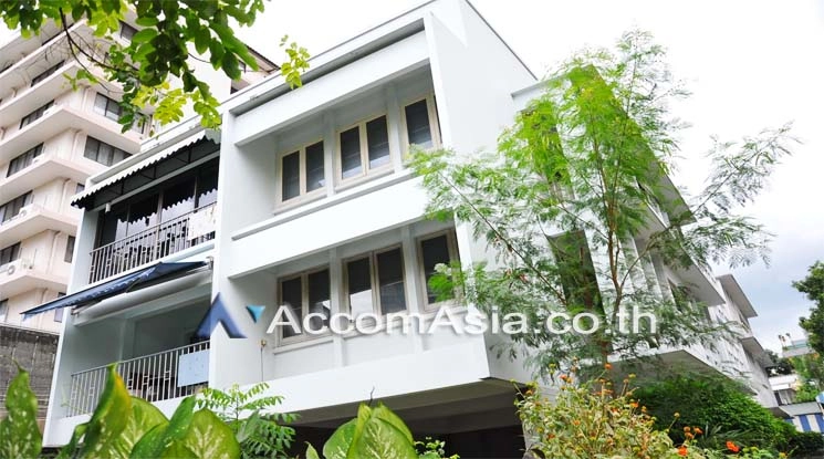 2  2 br House For Rent in Sukhumvit ,Bangkok BTS Thong Lo AA12740