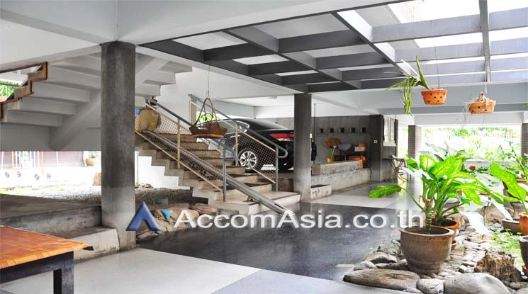 unitHome Office |  2 Bedrooms  House For Rent in Sukhumvit, Bangkok  near BTS Thong Lo (AA12740)