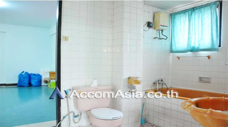 10  2 br House For Rent in Sukhumvit ,Bangkok BTS Thong Lo AA12740