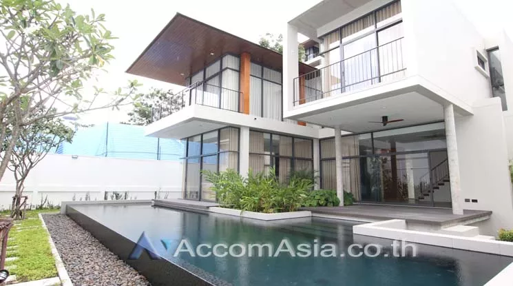 Private Swimming Pool, Pet friendly |  4 Bedrooms  House For Rent in Sukhumvit, Bangkok  near BTS Phrom Phong (AA12755)