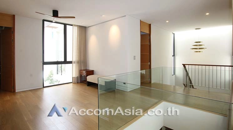 7  4 br House For Rent in Sukhumvit ,Bangkok BTS Phrom Phong at House with Private Pool AA12758
