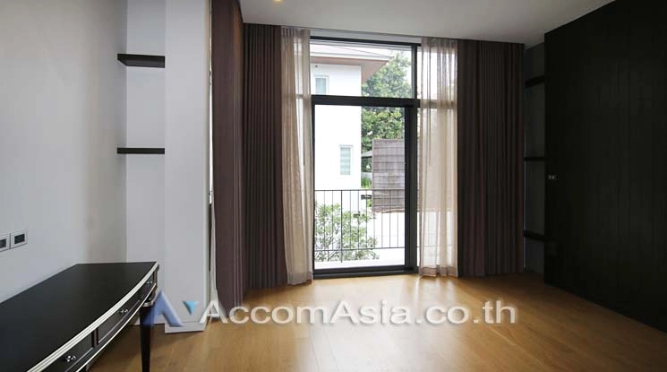 8  4 br House For Rent in Sukhumvit ,Bangkok BTS Phrom Phong at House with Private Pool AA12758