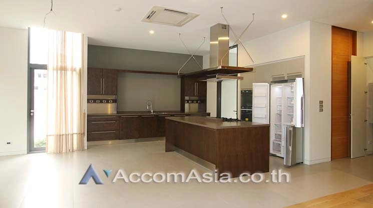 unitPrivate Swimming Pool, Pet friendly |  4 Bedrooms  House For Rent & Sale in Sukhumvit, Bangkok  near BTS Phrom Phong (AA12759)