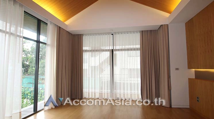 7  4 br House for rent and sale in Sukhumvit ,Bangkok BTS Phrom Phong at House with Private Pool AA12759