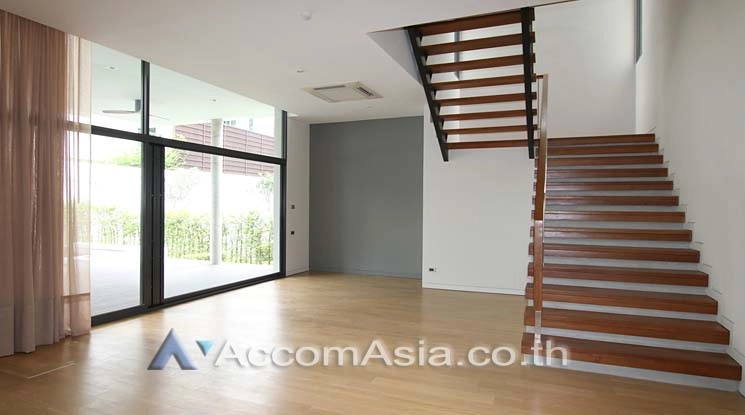 Private Swimming Pool, Pet friendly |  4 Bedrooms  House For Rent in Sukhumvit, Bangkok  near BTS Phrom Phong (AA12760)