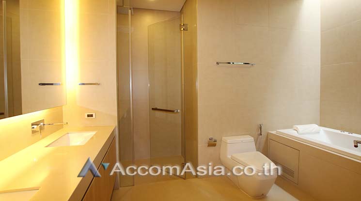 9  4 br House For Rent in Sukhumvit ,Bangkok BTS Phrom Phong at House with Private Pool AA12760