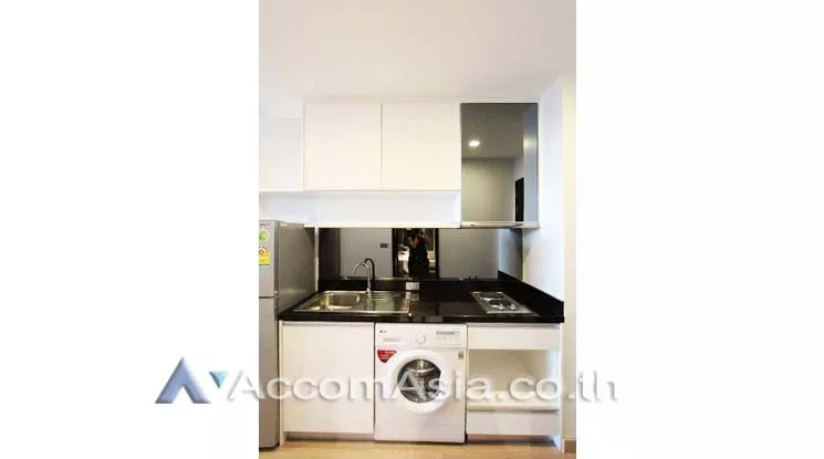 unit Studio  Condominium For Rent in Sukhumvit, Bangkok  near BTS Phra khanong (AA12802)