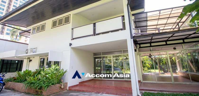  1  3 br House For Rent in Sukhumvit ,Bangkok BTS Asok - MRT Sukhumvit at House in Compound 4001701