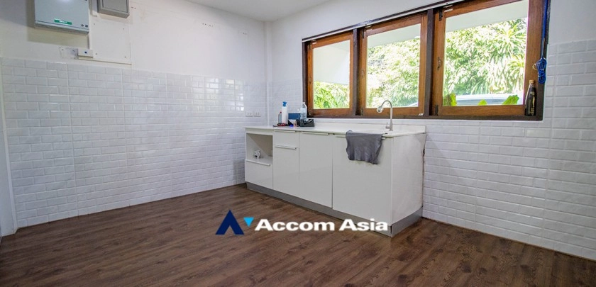 16  3 br House For Rent in Sukhumvit ,Bangkok BTS Asok - MRT Sukhumvit at House in Compound 4001701