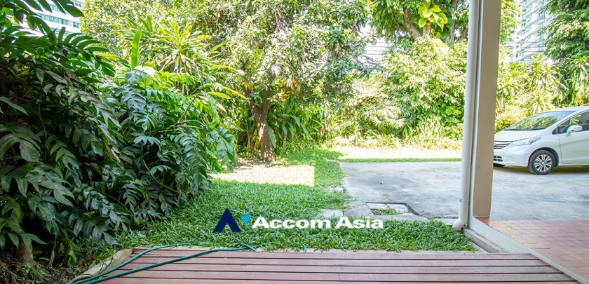 23  3 br House For Rent in Sukhumvit ,Bangkok BTS Asok - MRT Sukhumvit at House in Compound 4001701